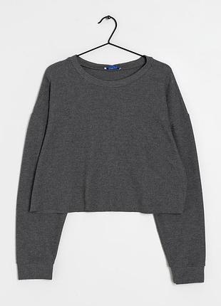 Светр жіночий