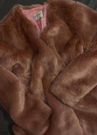 Шуба жіноча