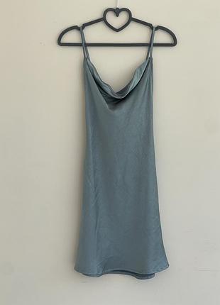 Сукня блакитна з бантом ззаду