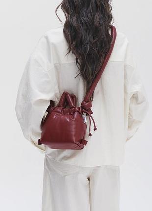 Бордовая вишневая сумка кроссбоди olend micro ona веган кожа bimba y lola cos arket acne