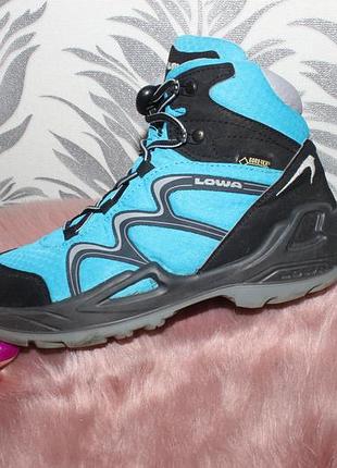 Lowa ботинки 22.2 см стелька