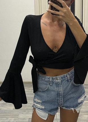 Чорна блуза з кльошними рукавами new look