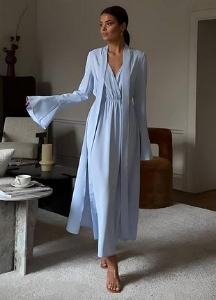 Нежное женское платье