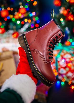 Женские ботинки dr. martens 1460 cherry red