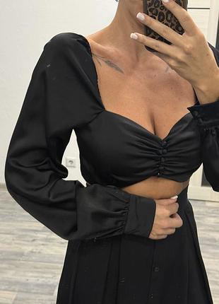 Чорний вкорочений топ missguided