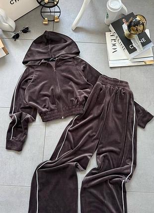1️⃣0️⃣0️⃣0️⃣грн якісний велюровий спортивний костюм жіночий з лампасами