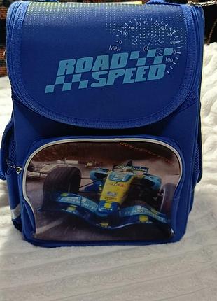 Рюкзак школьный