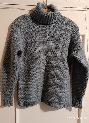Теплый свитер ручная крупная вязка актуально