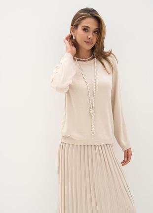 Бежевий джемпер з шовковистої пряжі люксової якості