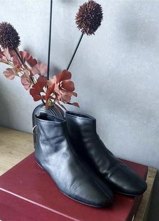 Женские туфли, ботинки, сапожки, получёбитки, ботильоны фирмы zara.