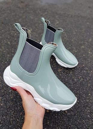 Резинові чоботи кольорові на спортивній підошві , челсі силікон