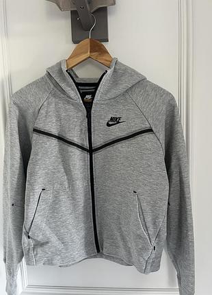 Спортивна кофта