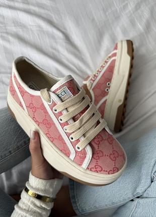 Женские кроссовки топ 🏜️