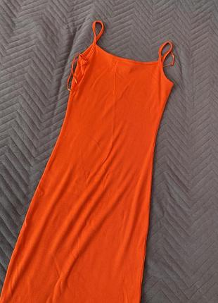 Плаття в рубчик, сукня