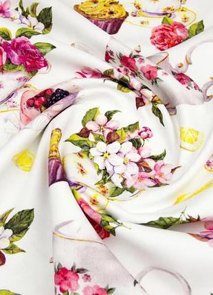 Скатероина з тефлоновим покриттям водовідштовхуюча