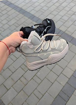 Дитячі зимові черевички для дівчинки