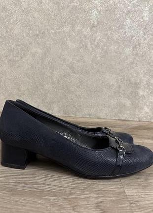 Туфлі жіночі