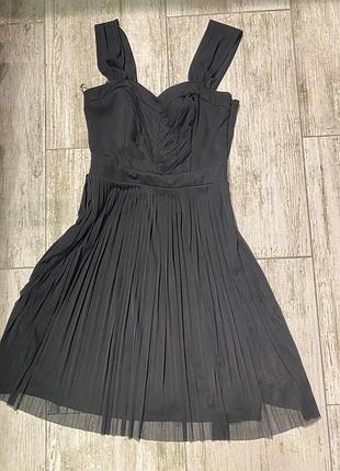 Жіноча вечірня сукня