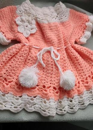 Вязаное детское платье