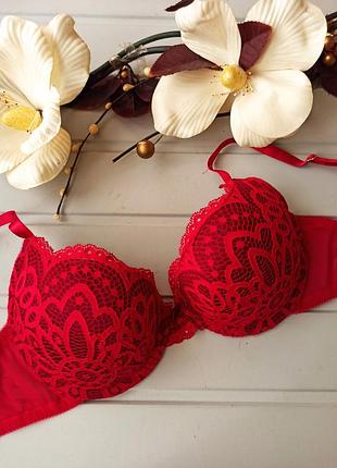 Красивый кружевной бюстгальтер с пуш-ап 75d