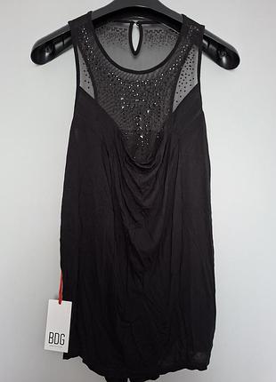 Чорна елегантна майка