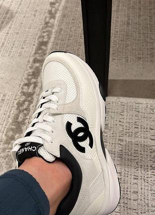 Кроссовки демисезон черно-белые кожаные на шнуровке