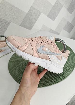 Женские спортивные кроссовки найк nike atsuma