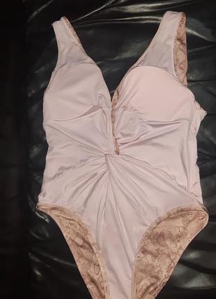 Сдельный купальник из коллекции victoria ́s secret со змеиным принтом. 6
