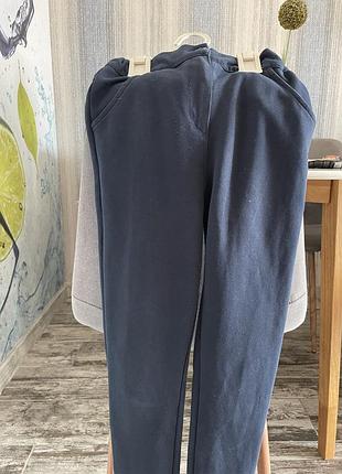 Штани на дівчинку