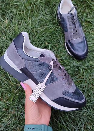 Кожаные кроссовки гуess