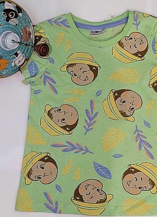 Нова сучасна футболка