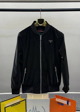 Куртка бомбер