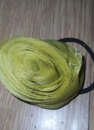 Красивая резинка для волос