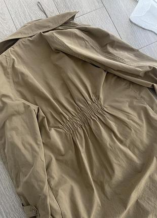 Стильний тренч stradivarius