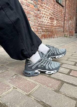 Женские кроссовки nike air max plus tn grey white 7
