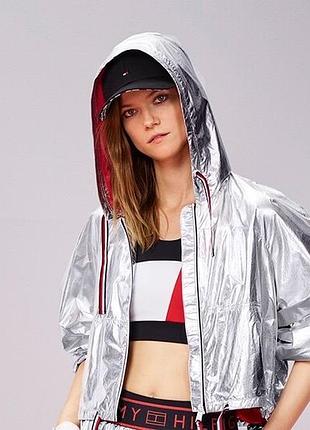 Вітрівка вітровка tommy hilfiger з лампасами