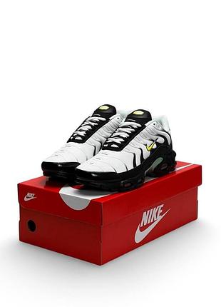 Женские кроссовки nike air max plus white black mint 9