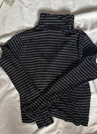 Стильна кофта з горловиною🤩