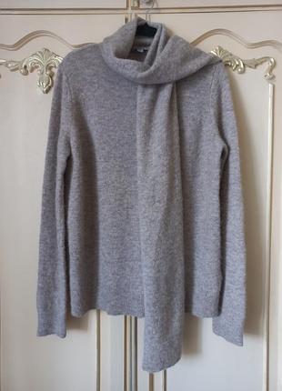 Джемпер с шарфом оверсайз