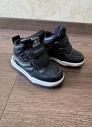 Дитяче взуття демісезон 22 розмір