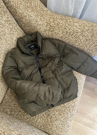Жіноча курточка в кольорі хакі розмір s