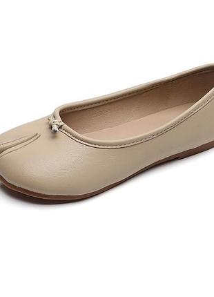 Трендові жіночі туфлі на ступню 25 см,39 р на середню або широку ніжку.