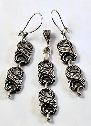 Набір зі срібла з камінням: сережки-підвіски та кулон. срібло 925 проби.