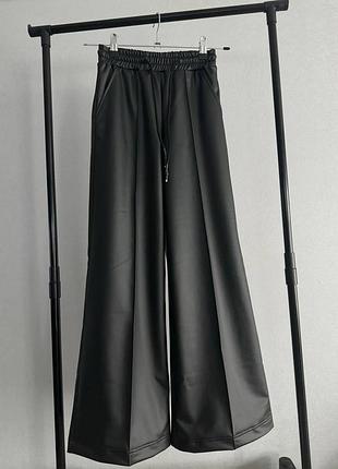 Брюки для дівчаток