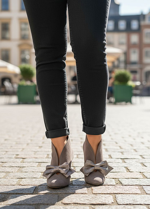 Замшеві ботильйони,замшевые ботильйоны