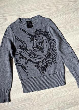 Свитер серый женский