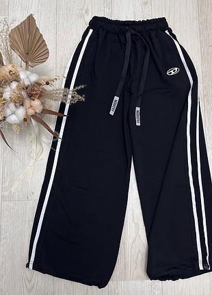 Спортивний штани на дівчинку