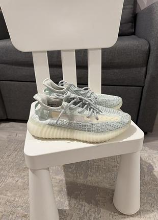 Кросівки жіночі 38р