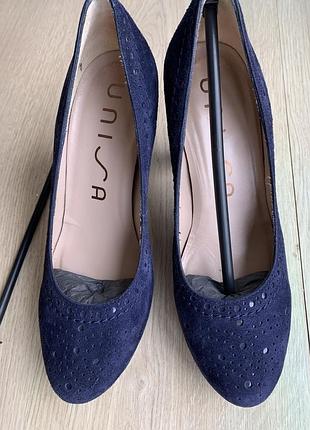 Жіночі туфлі з натуральної замшевої шкіри unisa