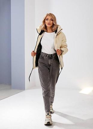 Жіночий пуховик